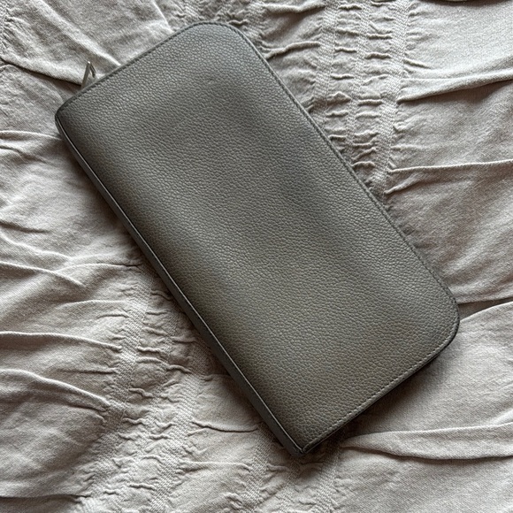 Saint Laurent Gray Pebbled Leather wallet - Picture 2 of 3